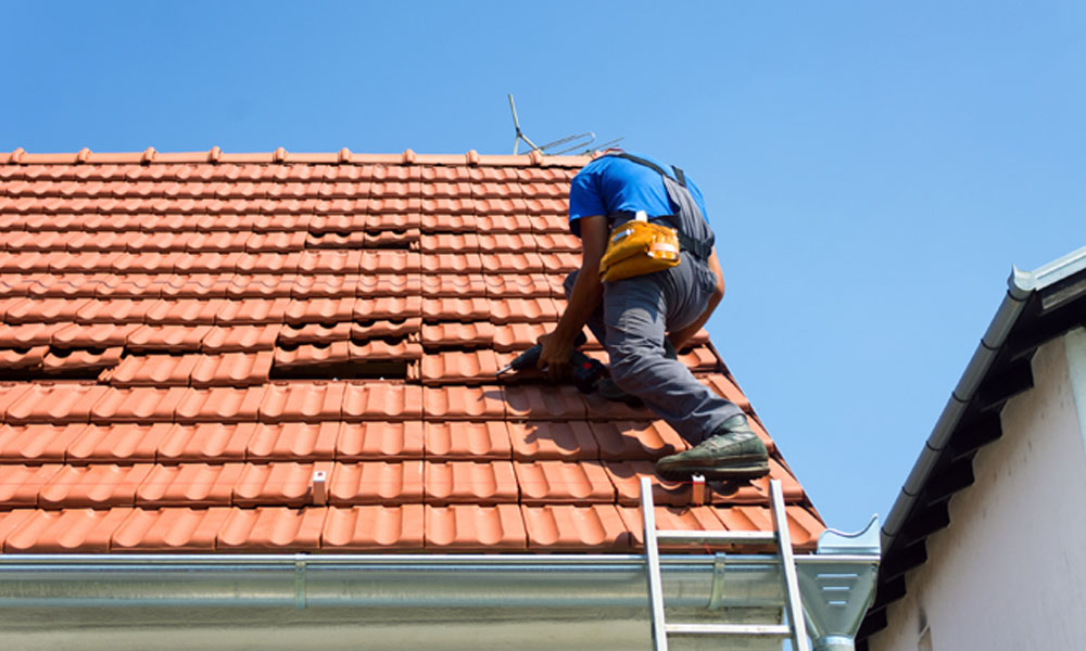 Choosing The Best Roofing Contractor Company For Your Roof Replacement